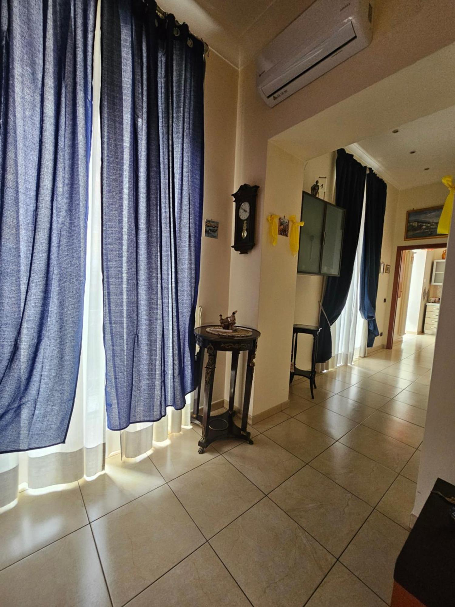 Vomero Inn Napoli Exterior foto